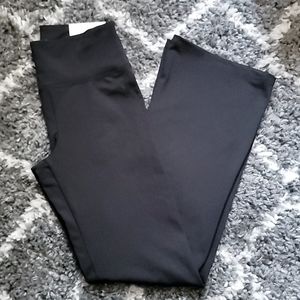 The Everything Flare Legging